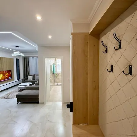 Modern Apartamento Tirana